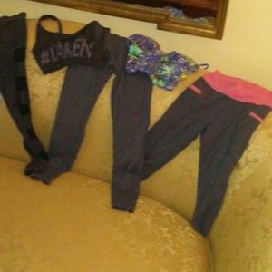 Inclusive 3 Leggings 2 Tops